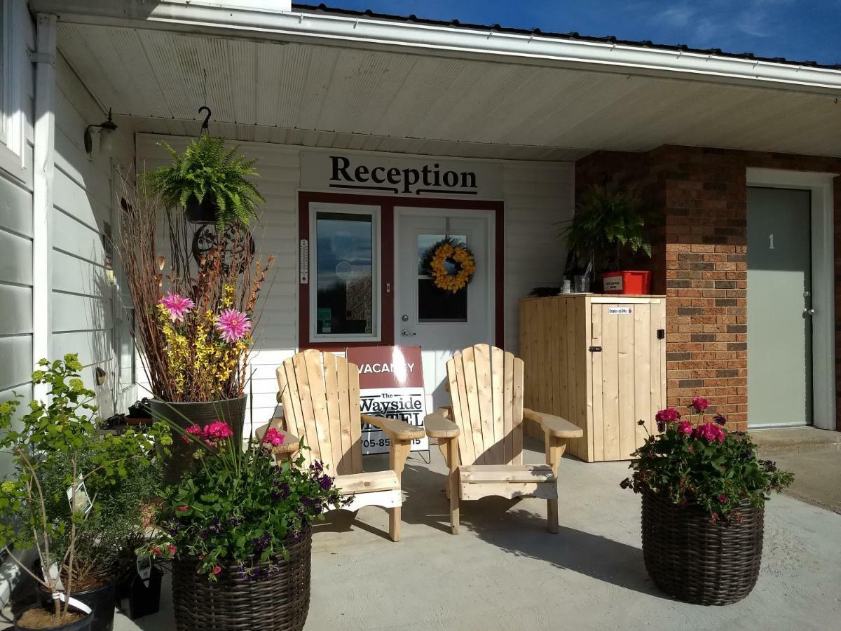 Wayside Motel Manitowaning Exterior foto